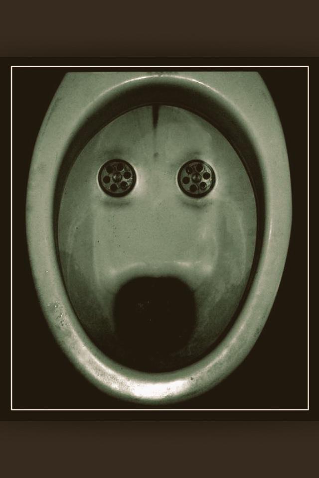 ToiletFacePics's tweet photo. I've got permanent jaw lock. #toiletface @DistractOwl @Suzanne_H84 #pareidolia http://t.co/ihgCX4DpoR