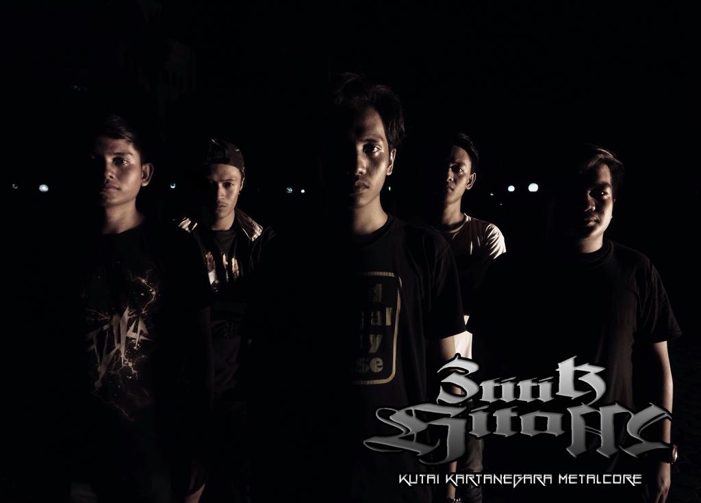 3THOfficial's tweet photo. Foto baru kita guys! sekalian ngenalin logo barunya juga. Cekidot 😁✌ http://t.co/GIsOyM62pn