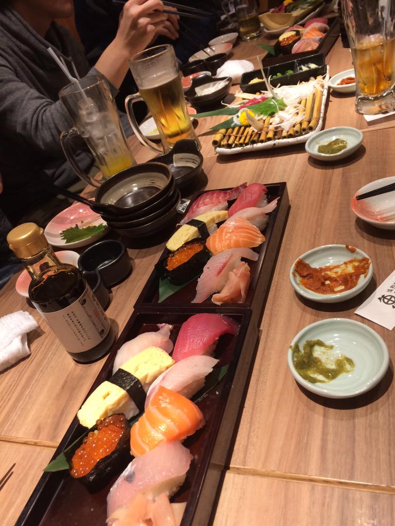 Jxck_'s tweet photo. #local_sushi http://t.co/FhY3OwD6Yt