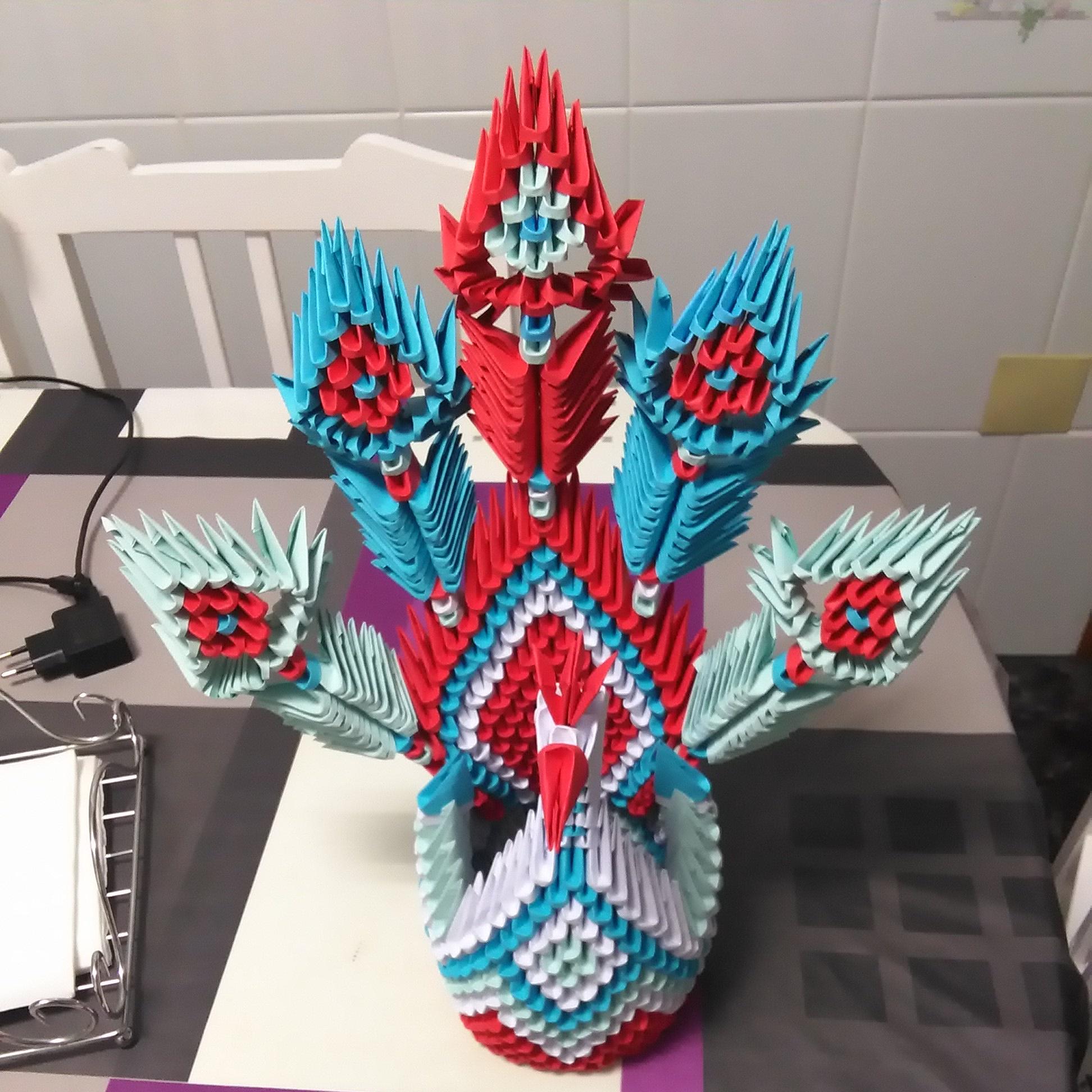 Guerrero televisor Visualizar Sergio García²⚡ on Twitter: "Pavo real. #Origami #origami3d #papiroflexia  http://t.co/h0cl1KK5Wl" / Twitter