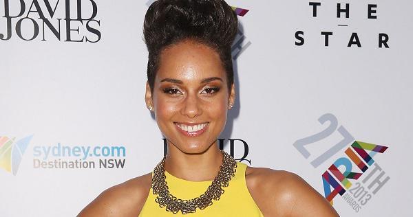 Happy Birthday to Alicia Keys!
The singer is celebrating her 34th birthday.
What is your favourite Alicia song? 