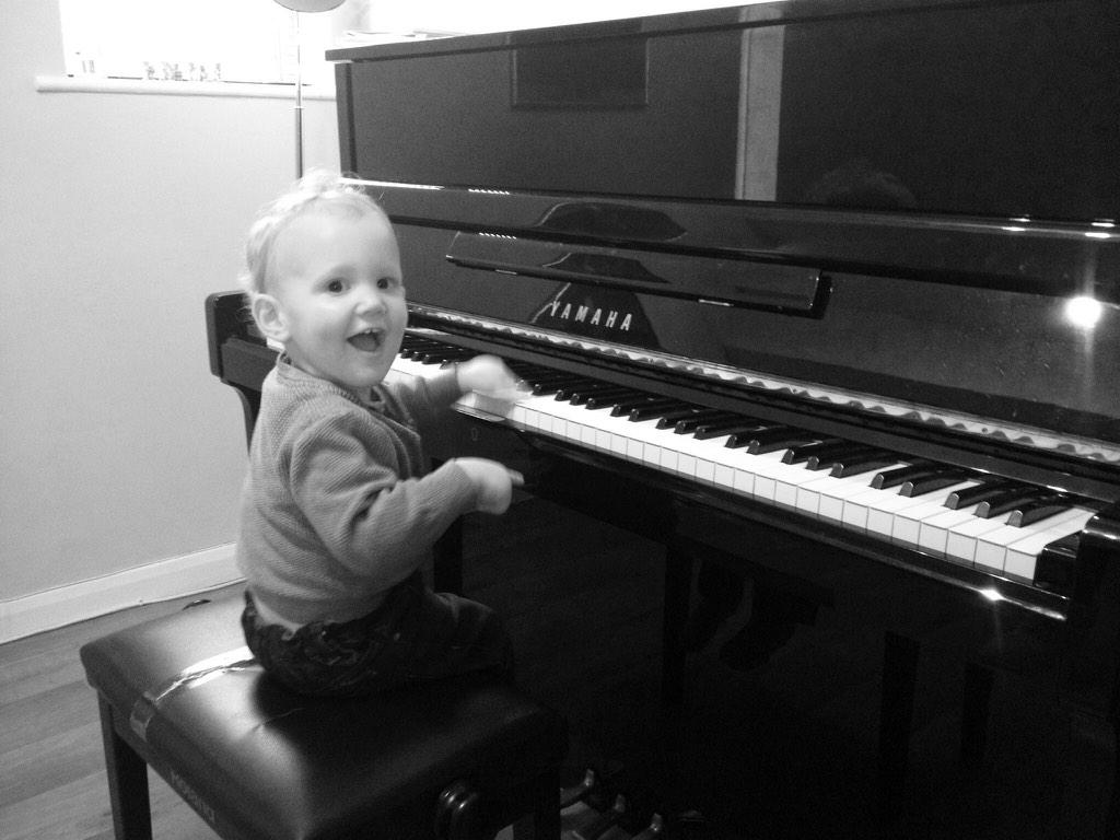Peeej92's tweet photo. @TheFray @joekingofficial @isaac_slade how cool is my nephew?! #miniisaac http://t.co/SfRijvwKcS