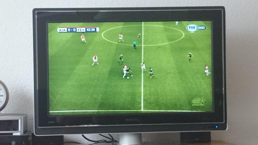 RobbRovers's tweet photo. Komaaan AJAX! #klassieker http://t.co/GBUUDEAVQI