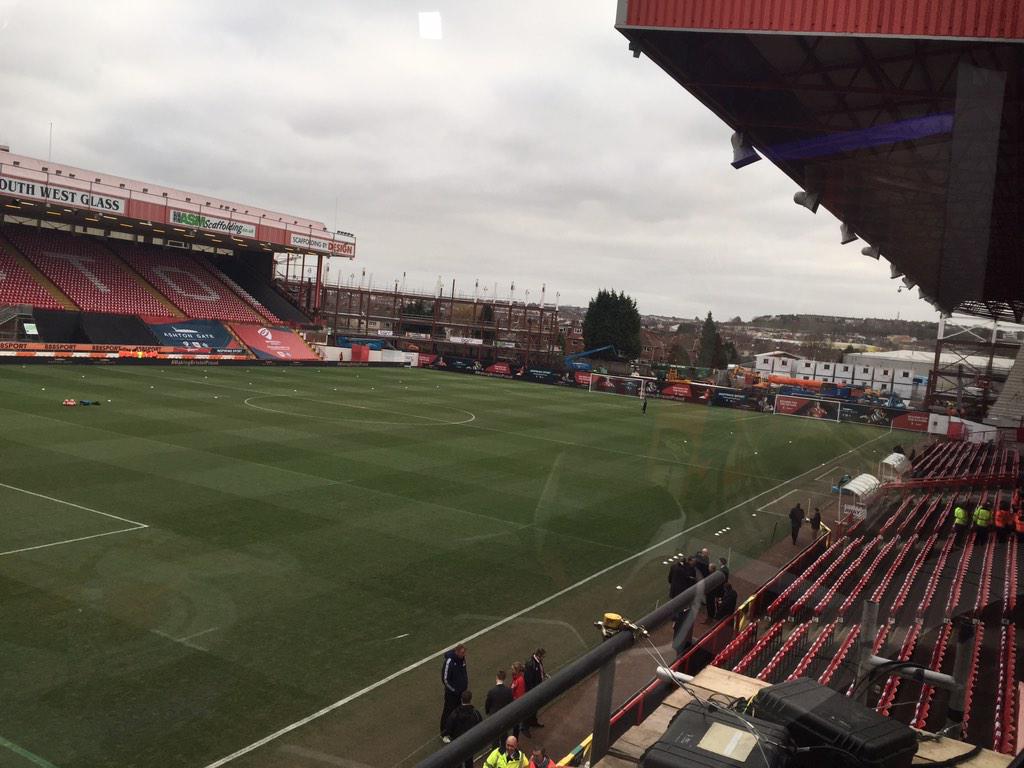 GaryLineker's tweet photo. At Ashton Gate for Bristol City v West Ham. We're due an FA Cup upset! @BBCOne 1.15 http://t.co/0LpR8BQh8k