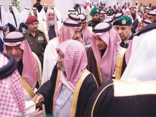 SaudiRoyalFam's tweet photo. Best successors to a great predecessor http://t.co/QEUUZ8vxJu  #SaudiArabia http://t.co/l5wffQ6CQc #KingAbdullah #KingSalman  #SaudiKing