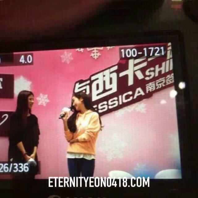 [PIC][25-01-2015]Jessica xuất hiện tại Nam Kinh để tham dự buổi fansign thứ 2 cho thương hiệu "Lining" B8MkfehCAAEUjVa