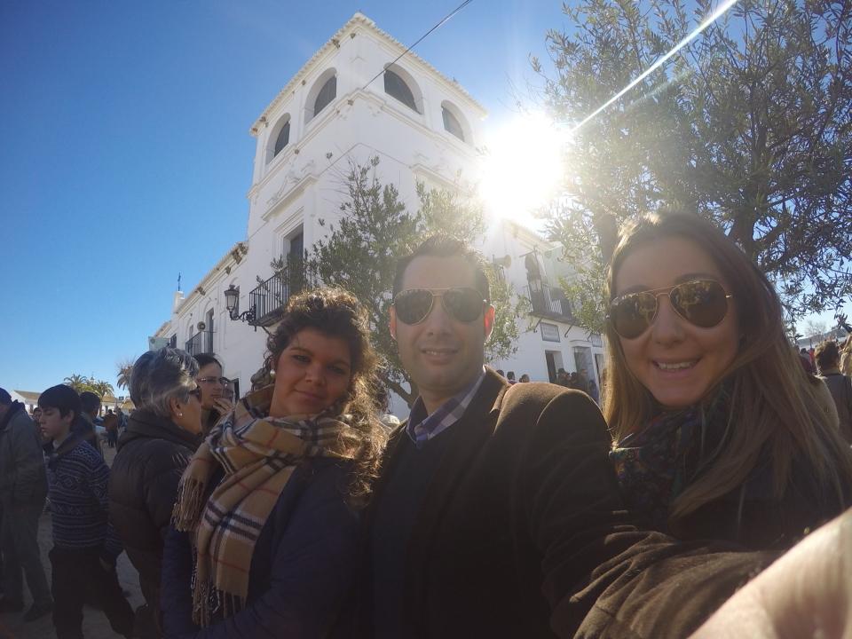 jose_mora_27's tweet photo. Peregrinación  con @hdadrociogibra #Gibraleon.Con buena gente a mi lado.@ElenaMoraM @ALoTumTumPa @BelenTamayoCape http://t.co/z7scsHQgOK