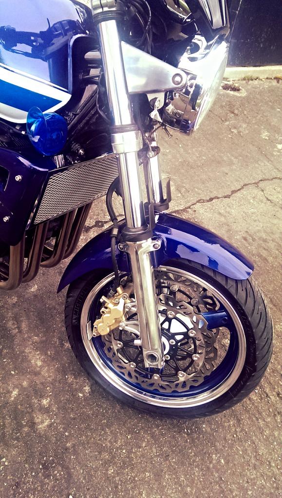 MVDbrian's tweet photo. Motorcycle gods please send me smaller bike's next week. http://t.co/zOjpiRzD6t