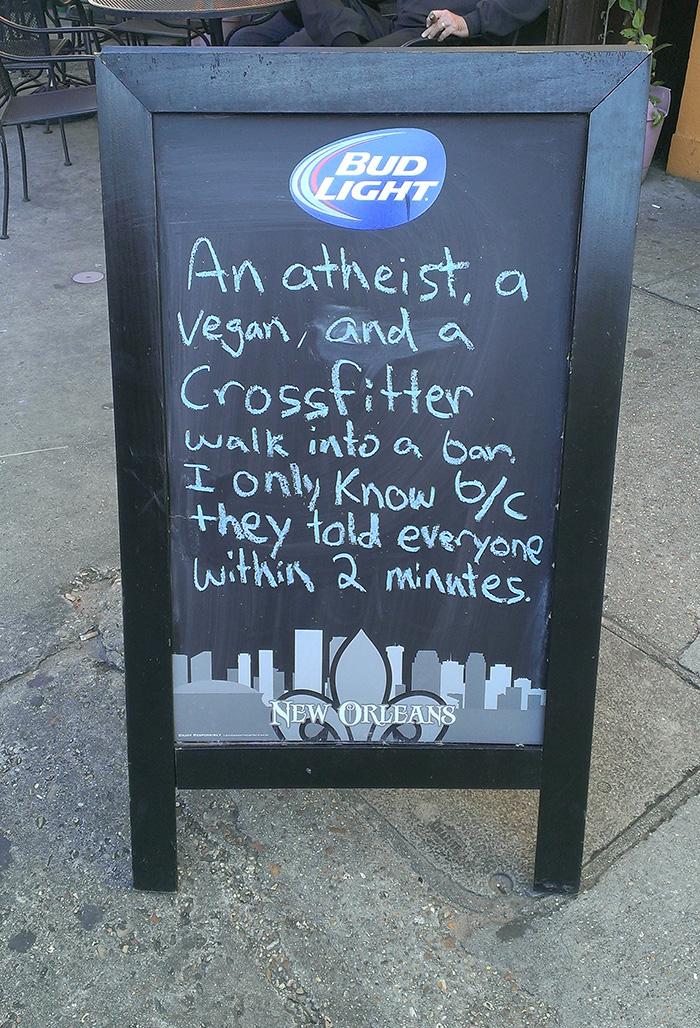MensHumor's tweet photo. This bar > http://t.co/OHkyVdpgV4