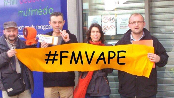 EFVI_France's tweet photo. Nos amis de Vierzon 👏✌️😘 #fmvape http://t.co/aqPxh93K6V