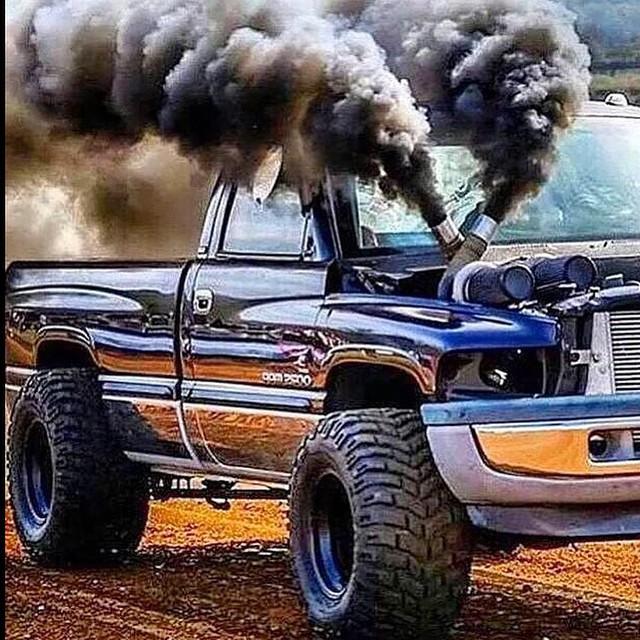 1st gen dodge cummins rollin coal