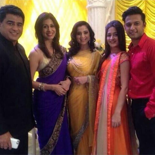 ayub_fanclub's tweet photo. @arorasammeer We want EHT season 2 with same cast 
@iamsanjeeda @shethvatsal  @ayubnasirkhan  #Simone  @bhuvnesh_mam http://t.co/Adf9WARGdJ