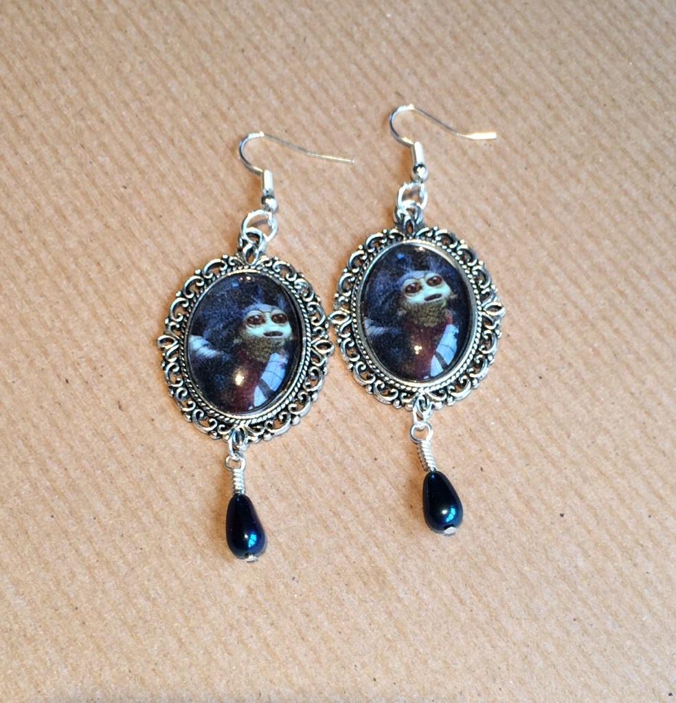 goblindreams's tweet photo. Labyrinth worm earrings #labyrinth #earrings #alloworm http://t.co/mHAeyy6zsU