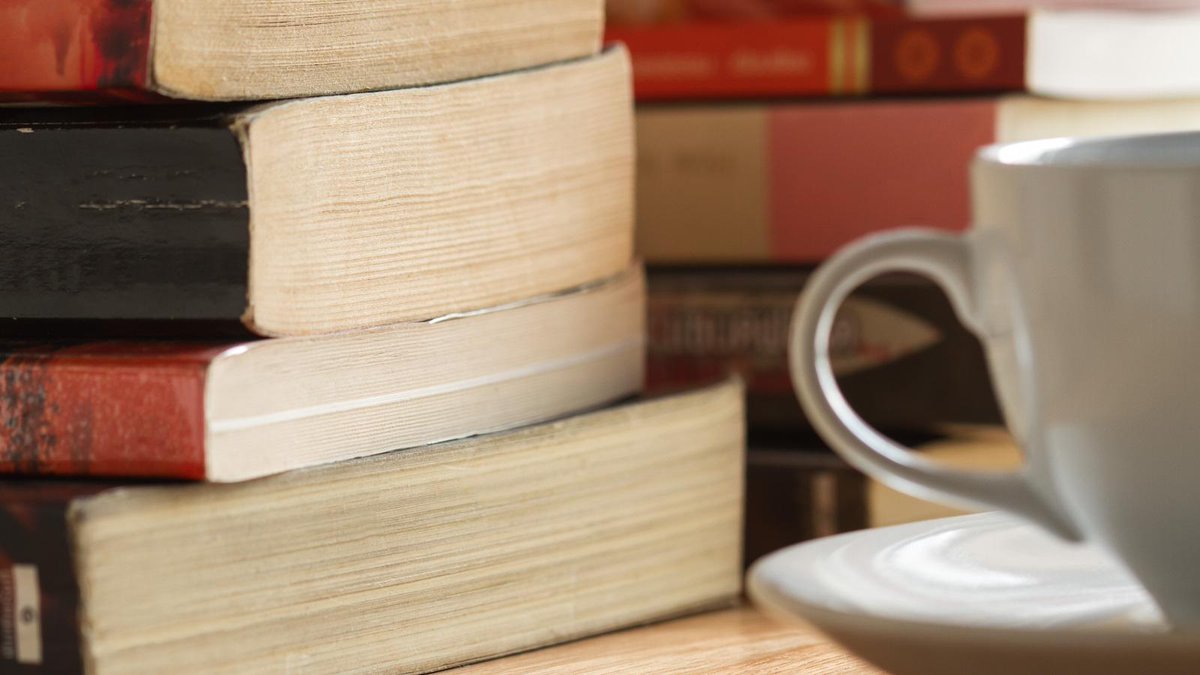 macleans's tweet photo. Find your next great lazy Sunday read with our books coverage and reviews: http://t.co/qiqFYejWA7 http://t.co/ewzIppkv3L