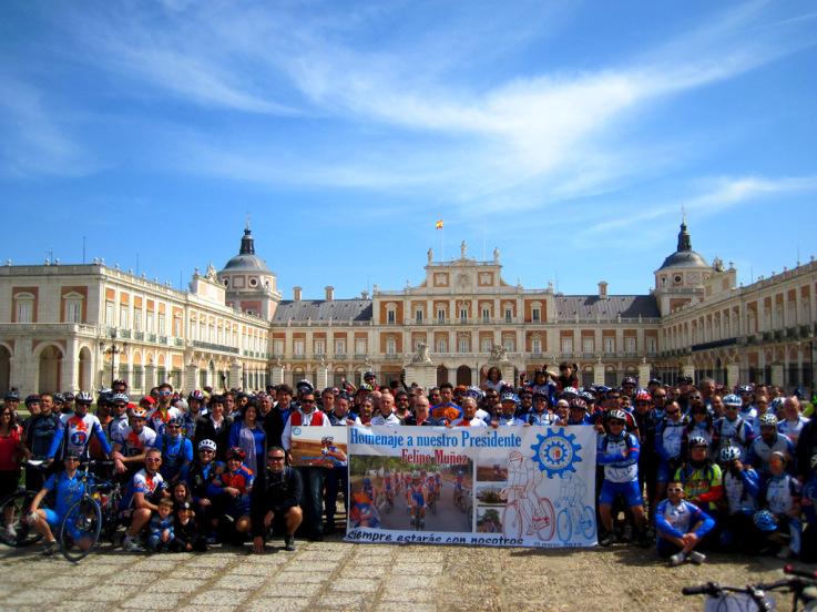 RedMTB_'s tweet photo. En el 2012 repetimos destino volviendo a #Aranjuez. ¿Dónde será este año la #RedMTB2015 ? http://t.co/gQT03RioyG