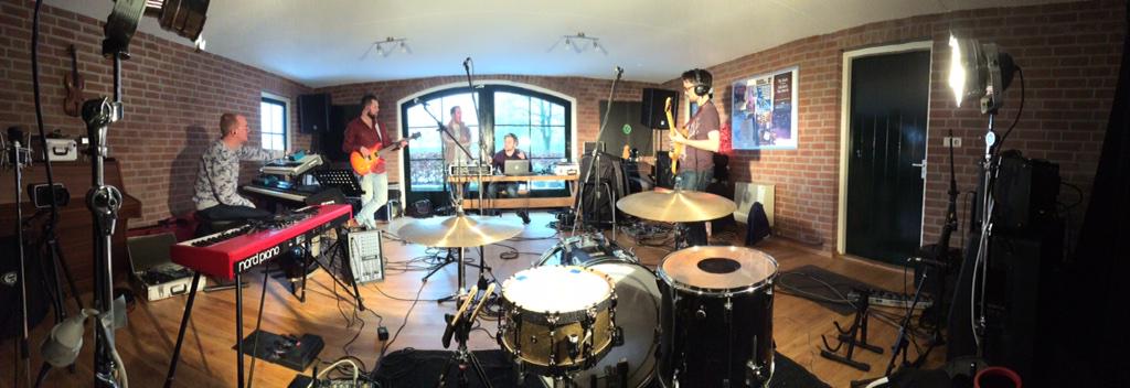 paper_motion's tweet image. Recording in progress. w/ @trptk