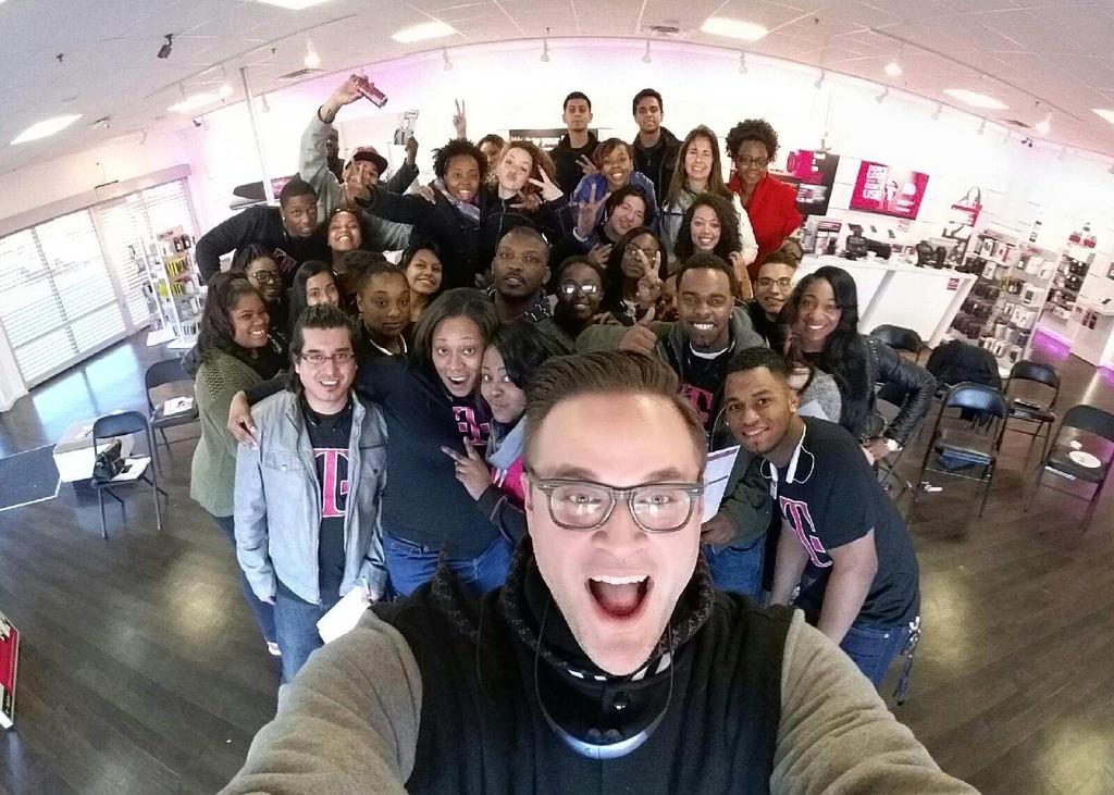 jackhjohnson's tweet image. Darrel Boyer and the Spark team rocking it out this morning with #Datastash! @TMobile