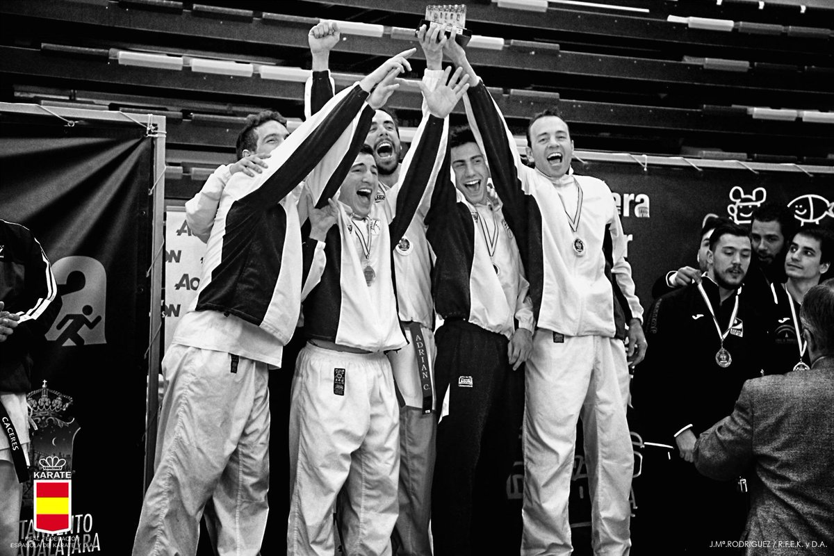 odequel's tweet photo. Gracias equipo!!! 
#EquipoRiojano http://t.co/CF5Gplvjg3