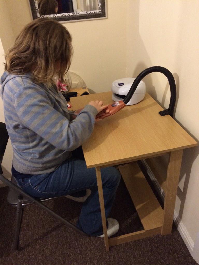 DoubleJTheory's tweet image. Built a flat packed desk today..... Not for me but for Sarah. I am the manliest of men! #flatpacked #desk #manly #man