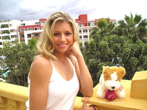 Happy birthday to Maria Kirilenko, a Russian tennis player and model! Lots of luck, success and happiness! 