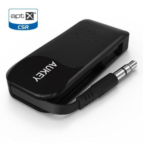 marcelaporcar's tweet photo. Transmisor bluetooth audio streaming Aukey 19 €. http://t.co/xZnFxTj5OQ #chollo #animopoli #Catar2015TVE #Grecia2015 http://t.co/UxxrtKbOeo