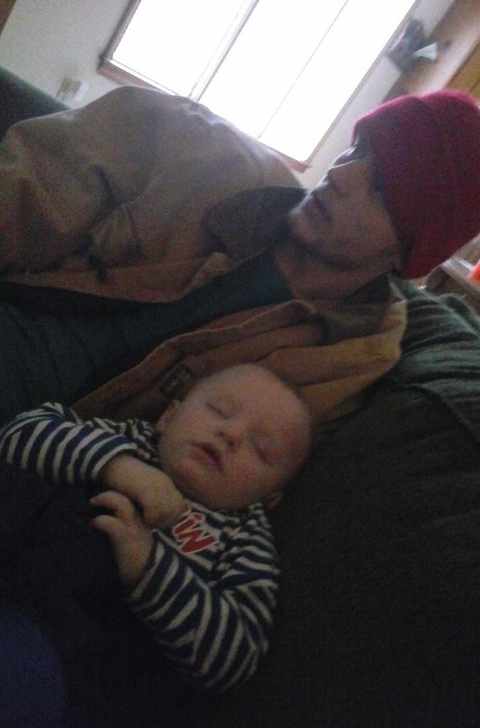 coryrose84's tweet photo. My bray bray asleep http://t.co/MwO4fJhwTR