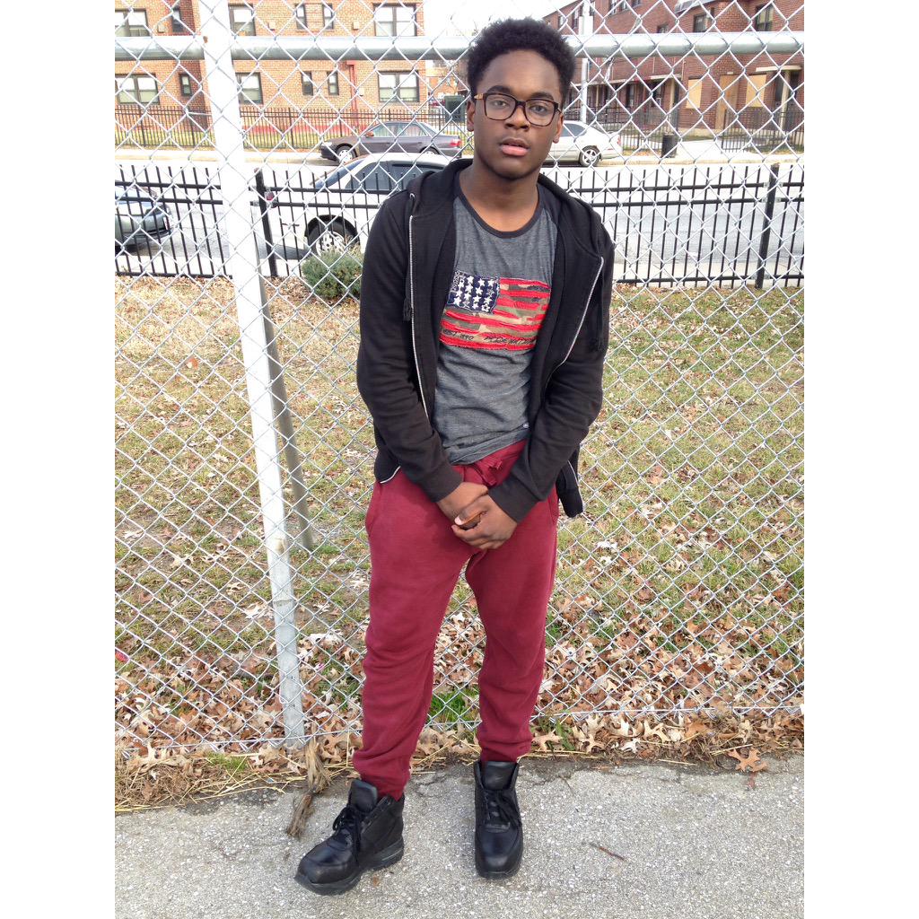 ebdarnell's tweet photo. That Over East Certified Yea This Where I Remain 💯💪🔥😎💰💂💉🔫 #ProjectBoy http://t.co/Kaf1Lb4abW