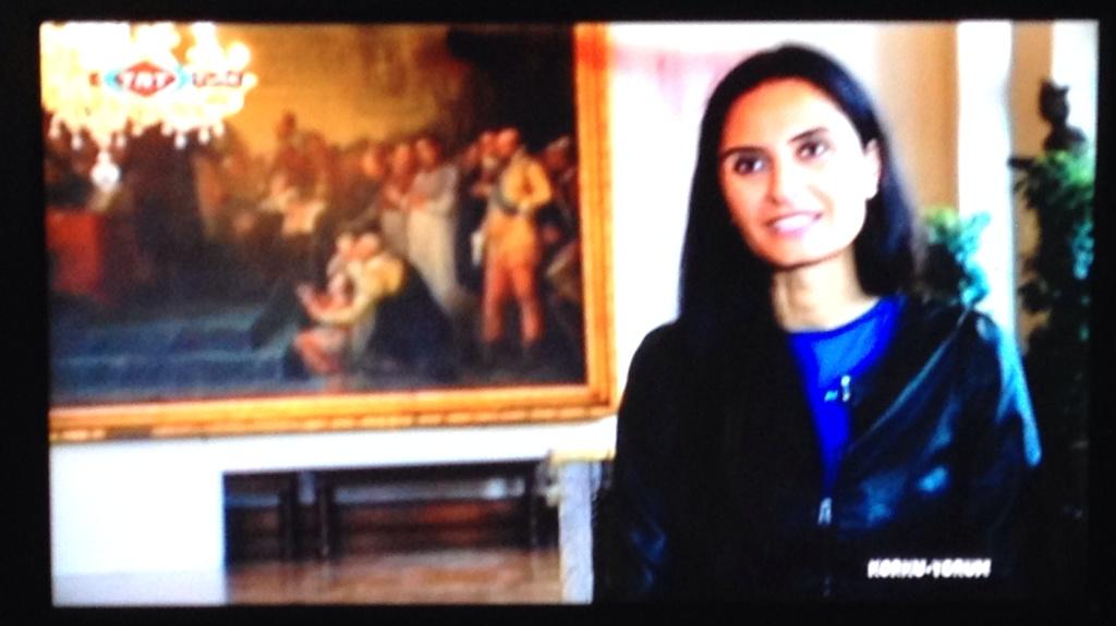 IlknurCengiz's tweet photo. Me on Turkish tv, #TrtTurk #KorkuYorum @sudundaralp ;) #Gent #Brussels http://t.co/XVgQl0W12T