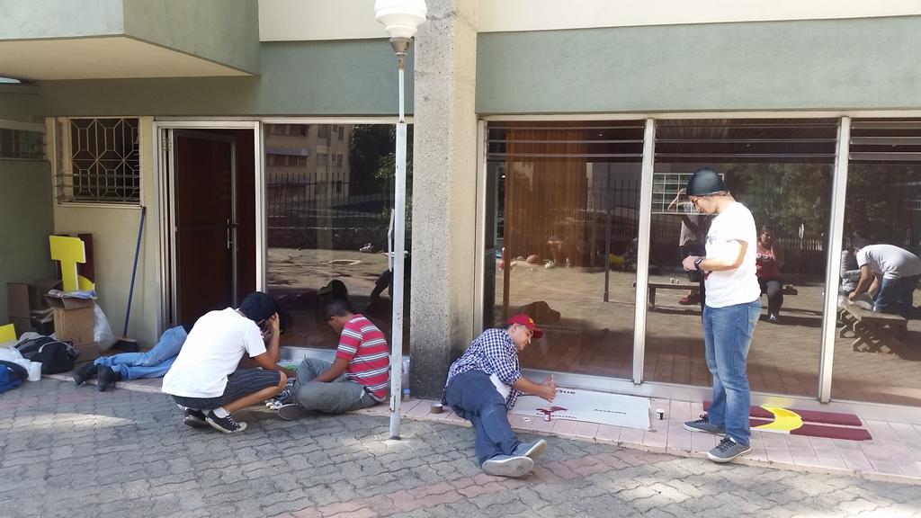 HechosUCV's tweet photo. El trabajo y el esfuerzo nos identifica.
#EEPAahoraSÍ
Vota #1HechosIntegrados http://t.co/0jHj50LT7m