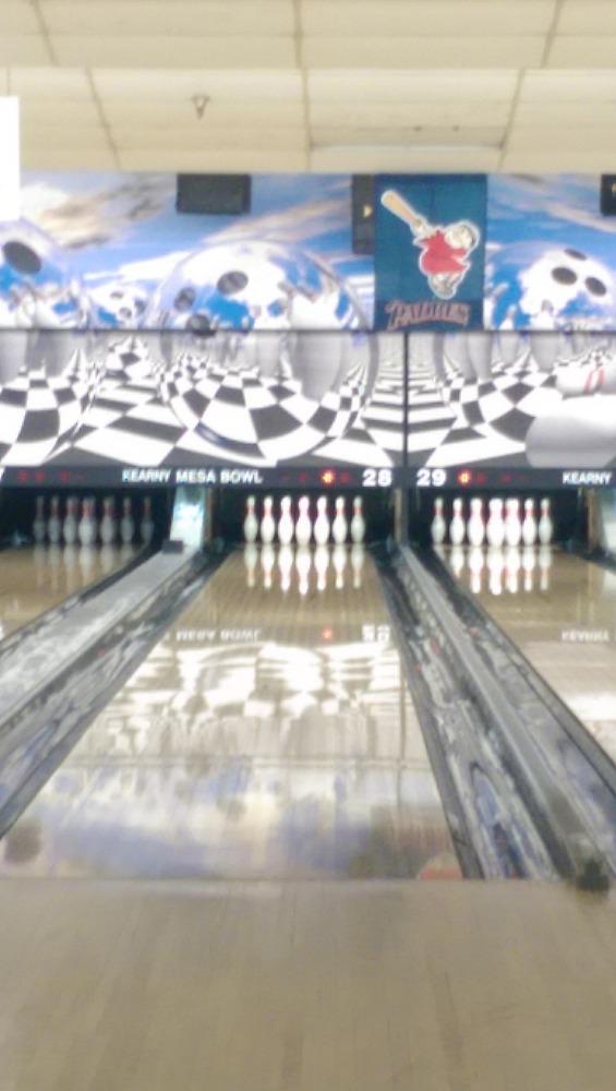 A low of 166 and a high of 246 with an average of 198 on the day.  Solid morning on the lanes.  
🎳