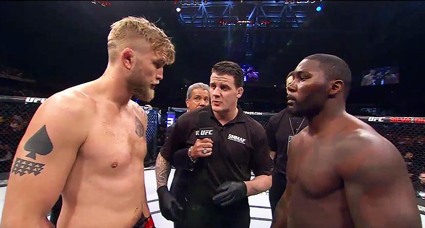 MMAWorldNews's tweet photo. #UFCStockholm : Highlights http://t.co/htjtDNf9f9 http://t.co/A3V3e3tHF9