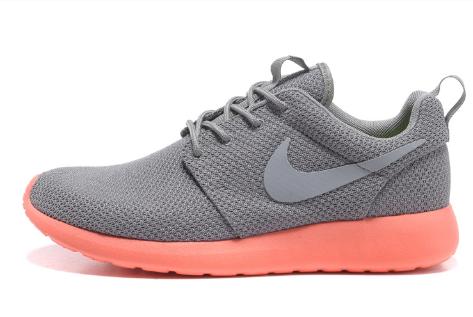 FashionShopV's tweet photo. ¡Volvemos con más ofertas que nunca, doa pares de nike roshe run por tan solo 70€ , un 2x1! http://t.co/P6h53TUJck