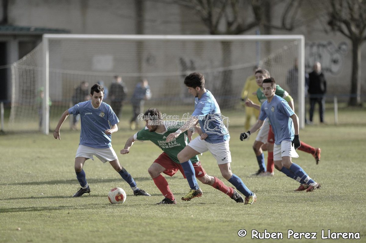 fotoruben's tweet photo. Villarcayo Nela C.F. 2 - Frias C.F. 0

Nela, Fuerza y Garra! 

Foto: Rubén Pérez Llarena &amp; @fotoruben @Nela_CF http://t.co/B1EtWOSLmZ