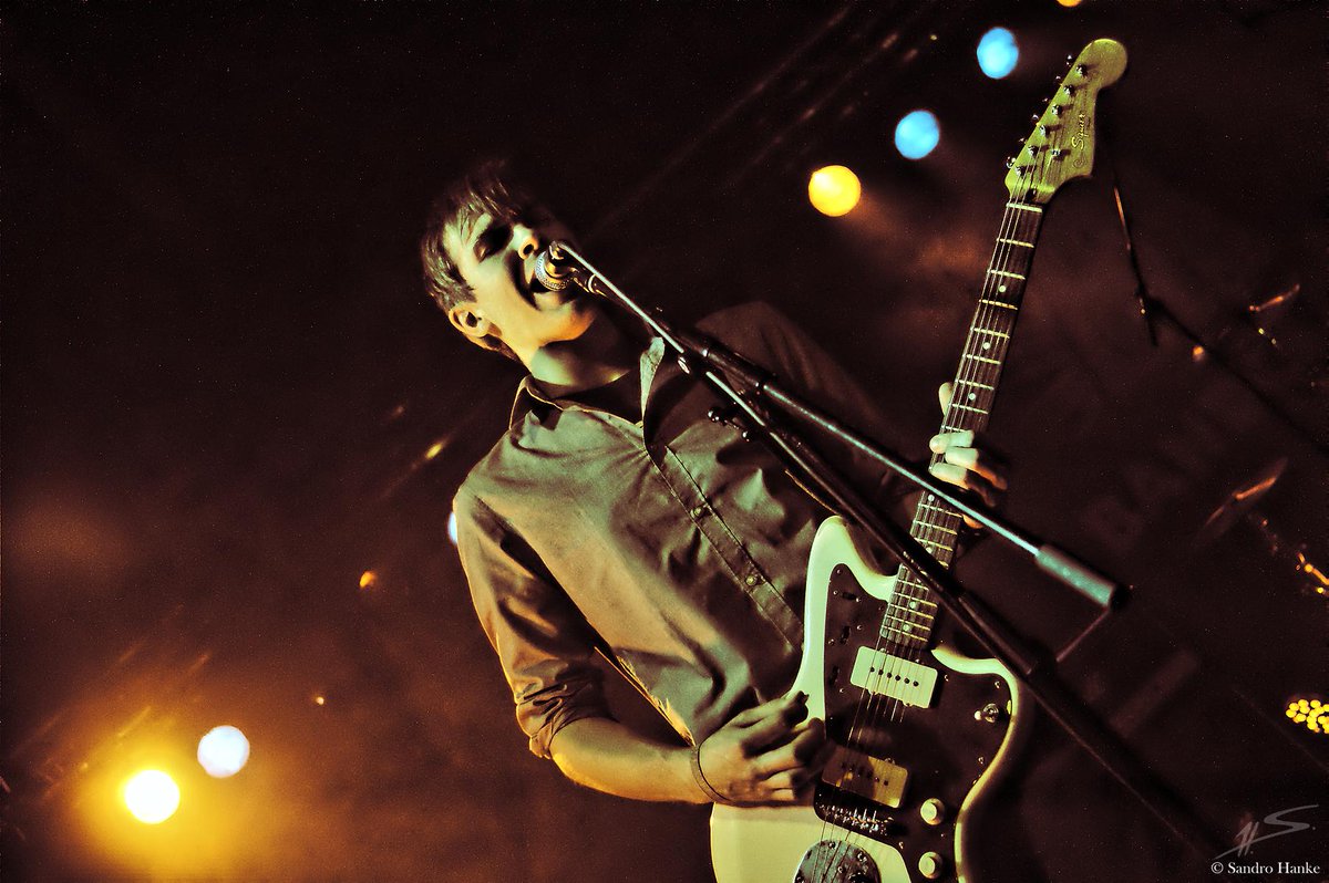 darkest_white's tweet photo. http://t.co/ziLVz2WW1r - The Incomplete Sons Live in Dresden. Weitere Bilder folgen! #konzert #foto #bandclash #rock http://t.co/PUlifYWVsY