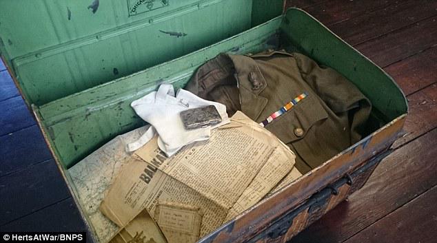 Trunk found at school provides glimpse into life of Royal Engineer during #WW1: dailym.ai/1D5YX3s #FWW #WWI