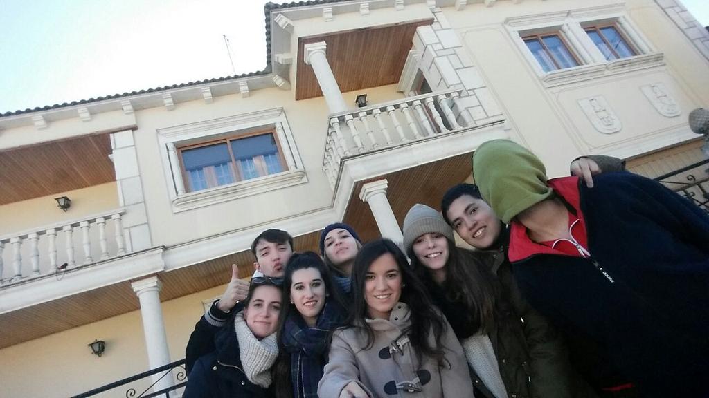 Lauualcantara's tweet photo. Damos por terminado un finde rural de diez🏡❤ http://t.co/gz5GXyAMtk