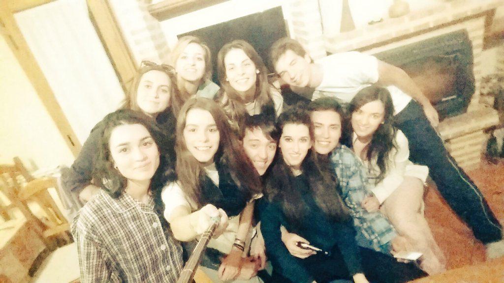 Lauualcantara's tweet photo. Damos por terminado un finde rural de diez🏡❤ http://t.co/gz5GXyAMtk