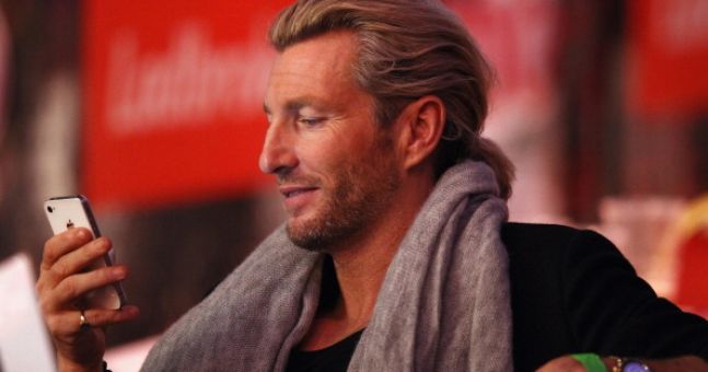JOEdotie's tweet photo. Pic: Robbie Savage's commentary wasn't loved on Twitter this evening #ItsSavage http://t.co/iV6eaCsBXW http://t.co/OtwTNeyo3B