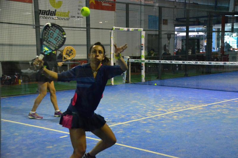 solopadelblog's tweet photo. Fotos de las campeonas del #MasterAbsCatFCP @martamarreromar y @Sandrita_Hdz Enhorabuena cracks! http://t.co/Vw2bSUc9jT