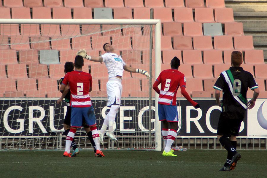 Stole in action for Granada B