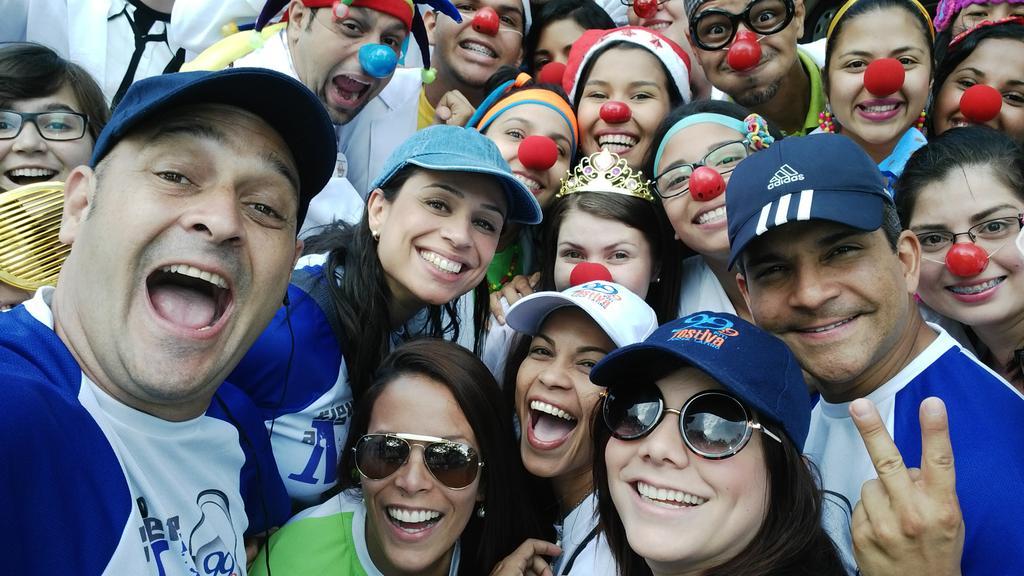 jlsilva10's tweet photo. Mañana LUNES 26/01 desde las 6AM regresa El Equipo más poderoso de la radio en Guayana @999festivafm #MarcaPoderosa http://t.co/85cAeMAf1b