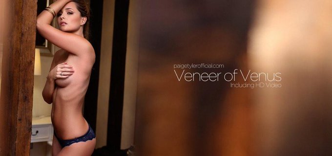 One of my shoots!! All in video too! xx https://t.co/Hq8T8WkkQX http://t.co/QaQDpfY0sU<a href="/tag/freezing"class="tags"><span>#freezing</span></a>