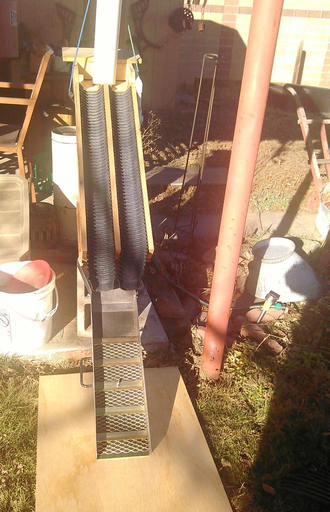 This is my portable homemade fine gold separator and sluice box so i can pan gold in my back yard #goldpanning