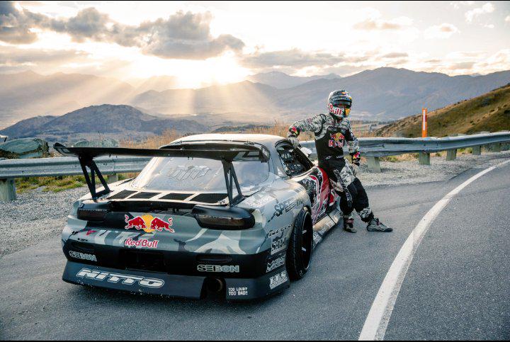 Vikopanchitis's tweet image. Convertirme en unos de estos dos tíos es mi sueño, de verdad es el mejor curro del mundo y son los amos #Rx7 #Block43