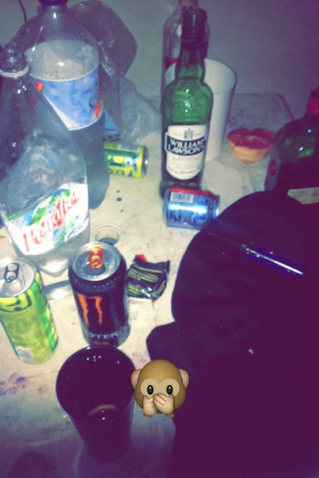 valelzev's tweet photo. 😏😏😏 http://t.co/Sc0EWypX0w