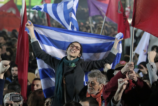 HuffPostUK's tweet photo. This is what Athens looks like right now http://t.co/o98ITMH0R6 #greeceElections http://t.co/xQNEfGZ8rq
