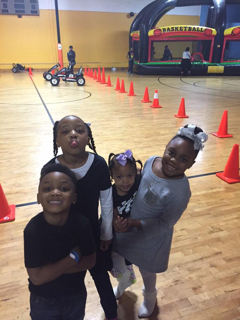 Moo_vs_Aremesia's tweet image. Meet the Burdettes #Amauria #Kamiyah #Aquinas #Chauncie