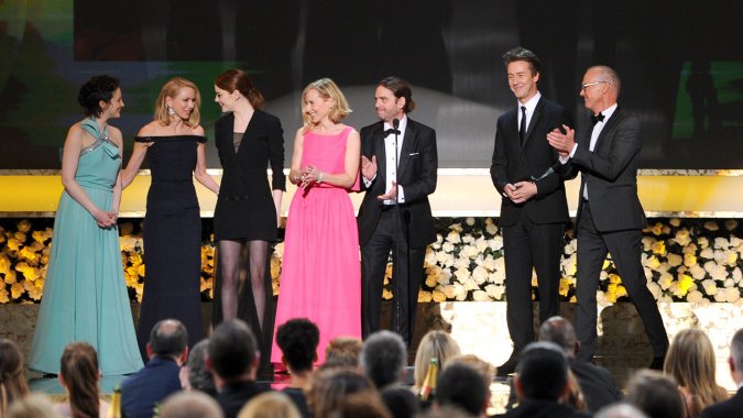 THR's tweet photo. #Birdman Spreads Wings at #SAGAwards; Eddie Redmayne, Julianne Moore Continue Winning Path http://t.co/nMab7ycHma http://t.co/7RUbnjW5ON