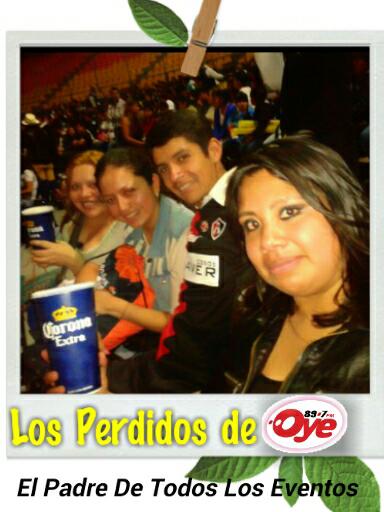 aguiladorada_mz's tweet photo. @oyecarlabarreto gracias por esta noche y gracias a ustedes por hacer un evento tan genial como lo es #EPDTLE2015 http://t.co/irqyEEHoHi