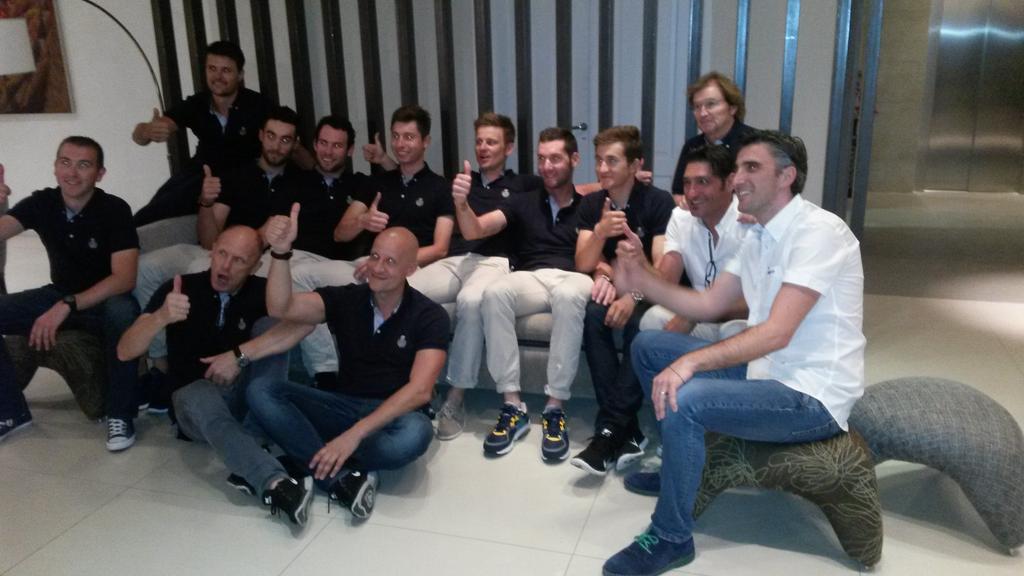 Ricvanmagren's tweet photo. Chi sarà il piu#BELLO? @DavideBramati @SabatiniFabio @MarkCavendish @007_GVK @michalkwiatek http://t.co/gFB0mxNjzx